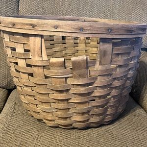 1985 Longaberger Corn Basket